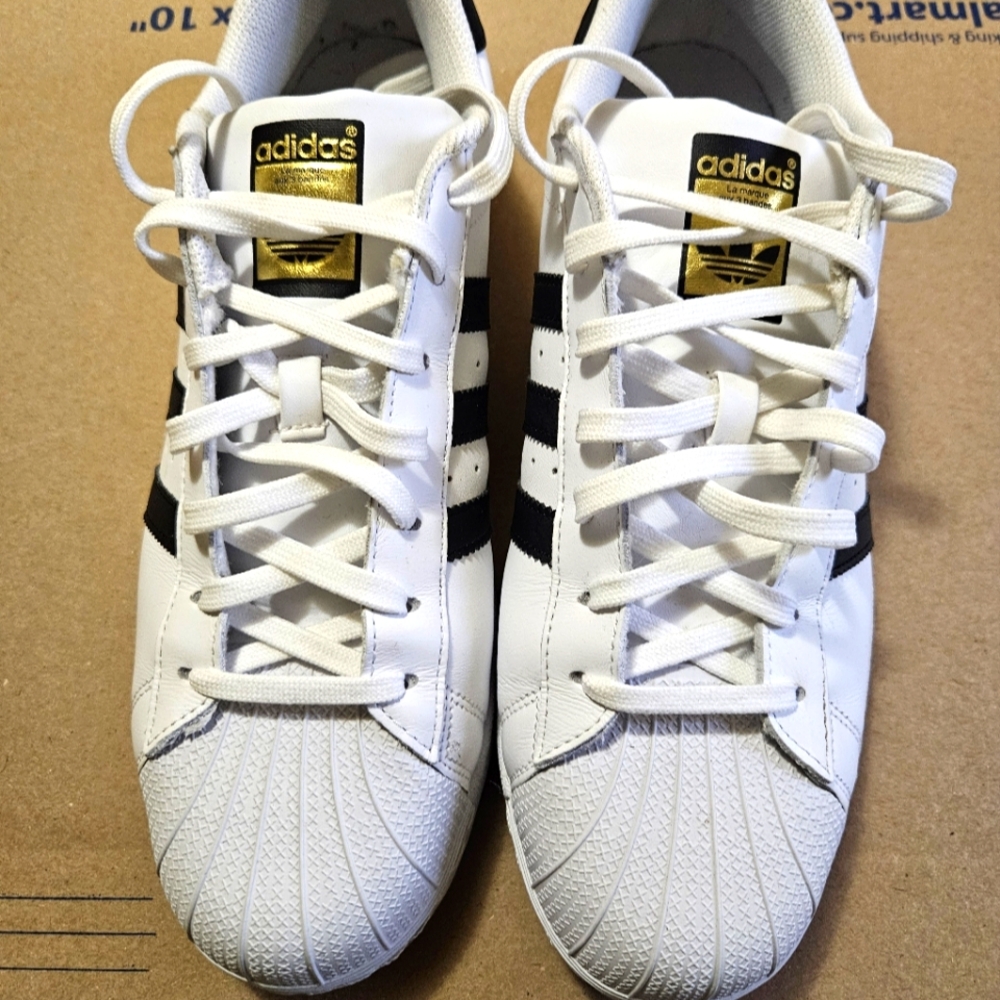 Men's Adidas shoes